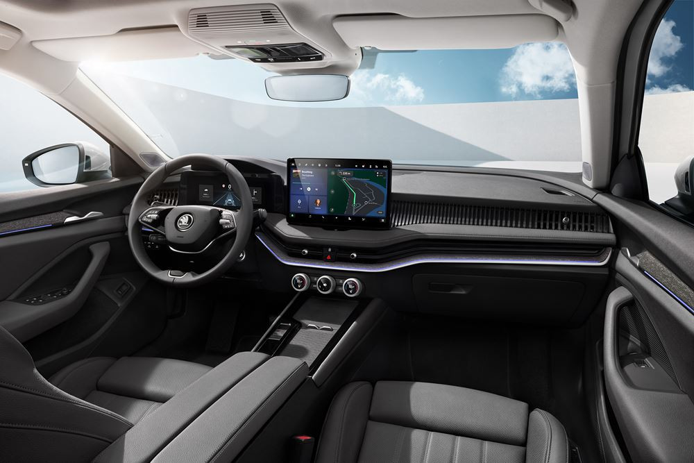 La quatrième génération de la berline à hayon Skoda Superb affiche un langage stylistique actualisé