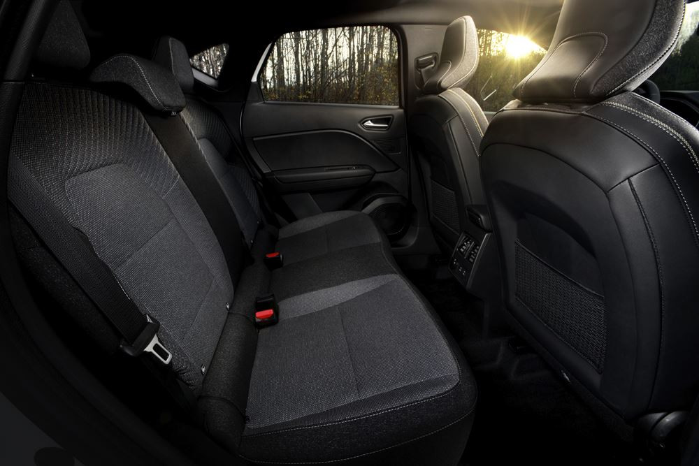 Le SUV urbain Renault Captur restylé s'affirme avec un design plus dynamique