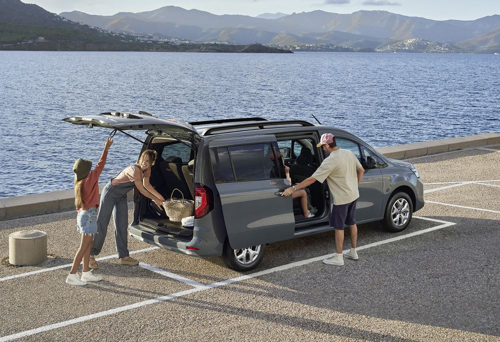 Le Nissan Townstar Evalia électrique sept places offre jusqu'à 265 km d'autonomie WLTP