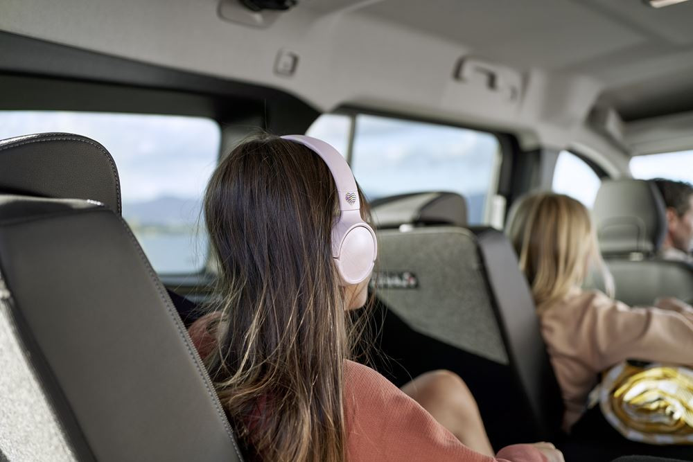 Le Nissan Townstar Evalia électrique sept places offre jusqu'à 265 km d'autonomie WLTP