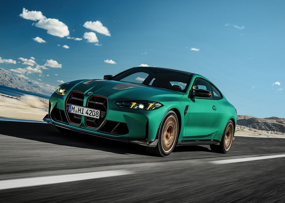 La BMW M4 CS se positionne à mi-chemin entre compétition et performances routières
