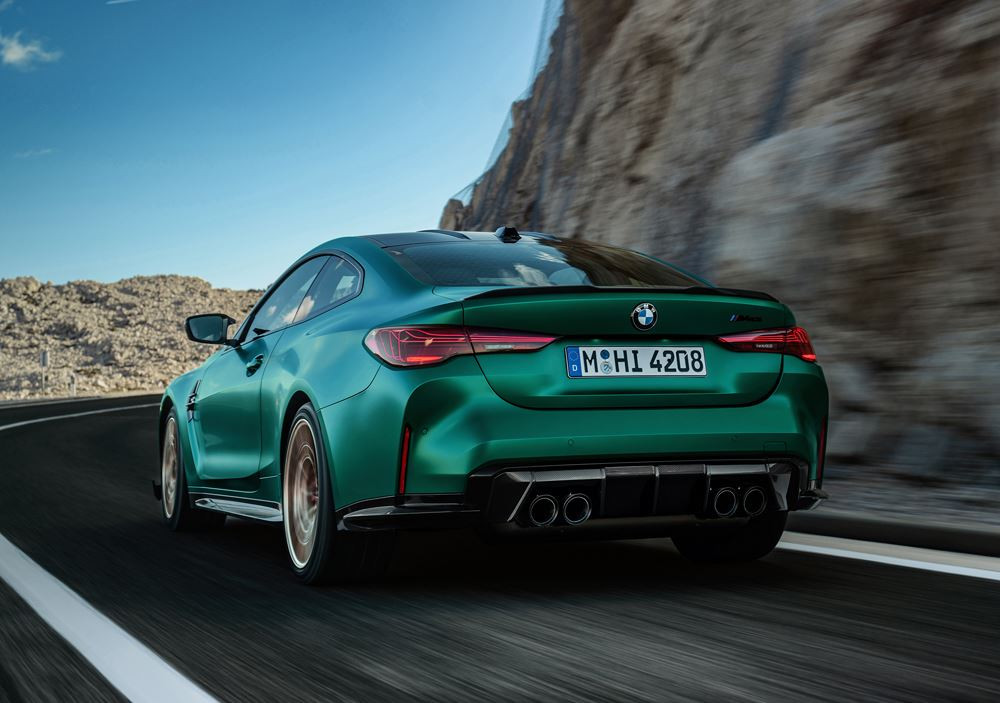 La BMW M4 CS se positionne à mi-chemin entre compétition et performances routières
