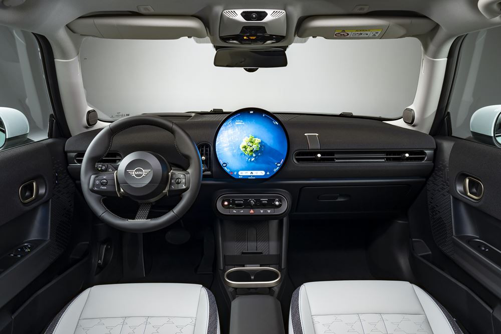 La Mini Cooper de cinquième génération affiche un design minimaliste épuré