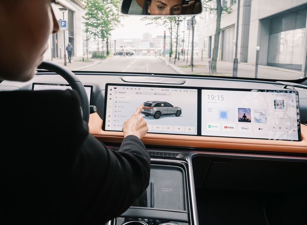 Le grand SUV électrique XPeng G9 embarque la technologie de 800 volts