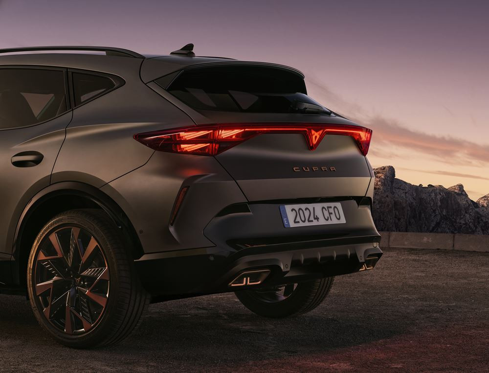 Le SUV coupé sportif Cupra Formentor affiche le nouveau langage de design de la marque