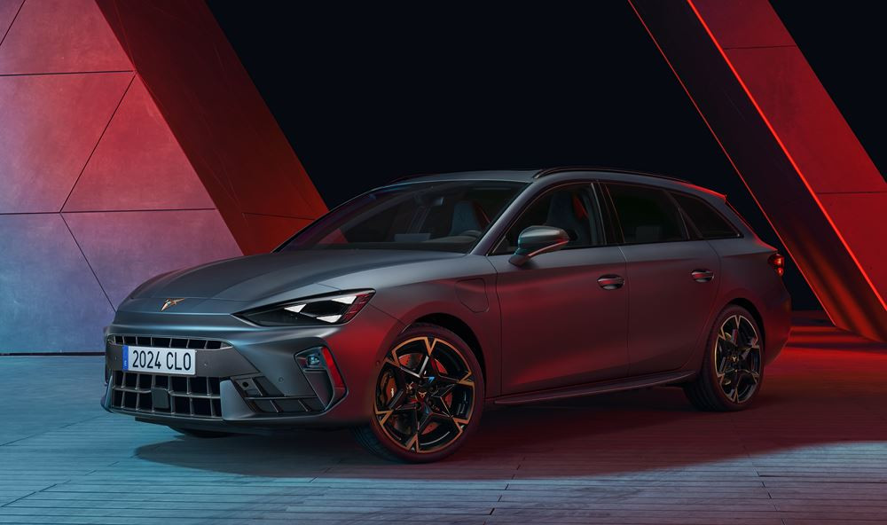 Le break sportif Cupra Leon Sportstourer affiche l'ADN de la marque avec un visage revu