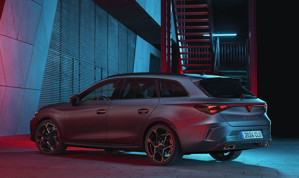 Le break sportif Cupra Leon Sportstourer affiche l'ADN de la marque avec un visage revu
