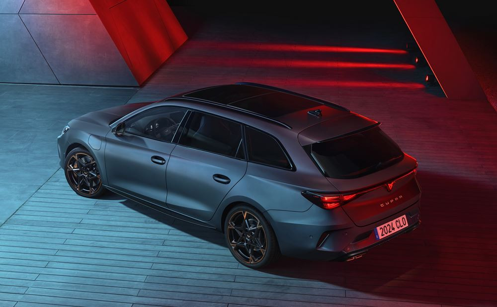 Le break sportif Cupra Leon Sportstourer affiche l'ADN de la marque avec un visage revu