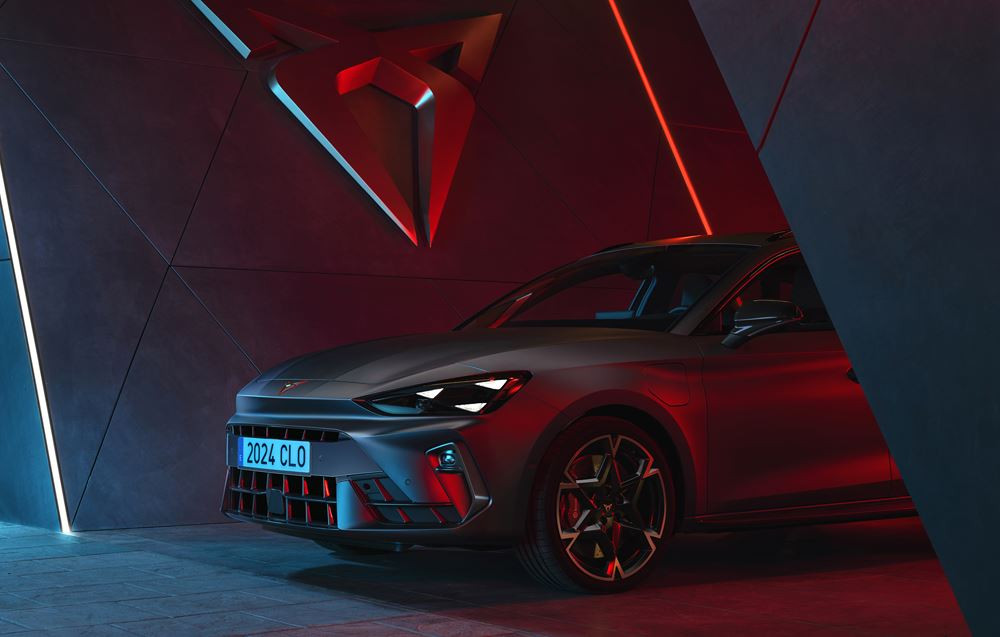 Le break sportif Cupra Leon Sportstourer affiche l'ADN de la marque avec un visage revu