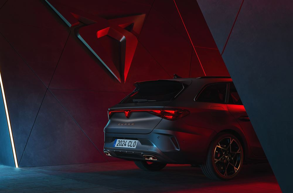 Le break sportif Cupra Leon Sportstourer affiche l'ADN de la marque avec un visage revu