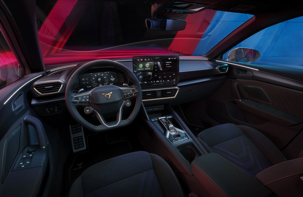 Le break sportif Cupra Leon Sportstourer affiche l'ADN de la marque avec un visage revu