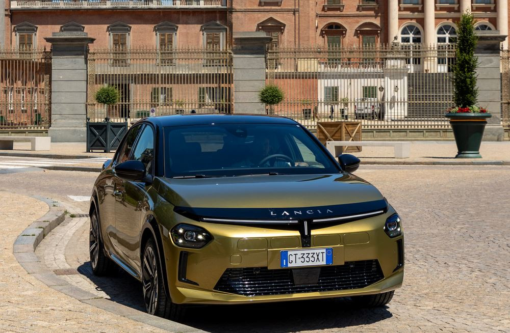 La Lancia Ypsilon réinterprète avec modernité les principes esthétiques historiques de la marque