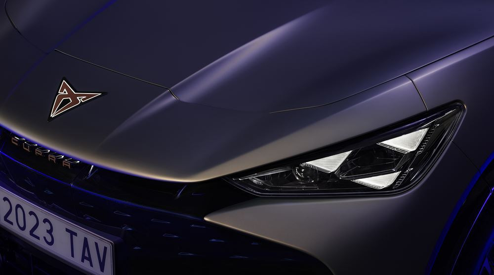 Le SUV coupé électrique Cupra Tavascan affiche des proportions athlétiques