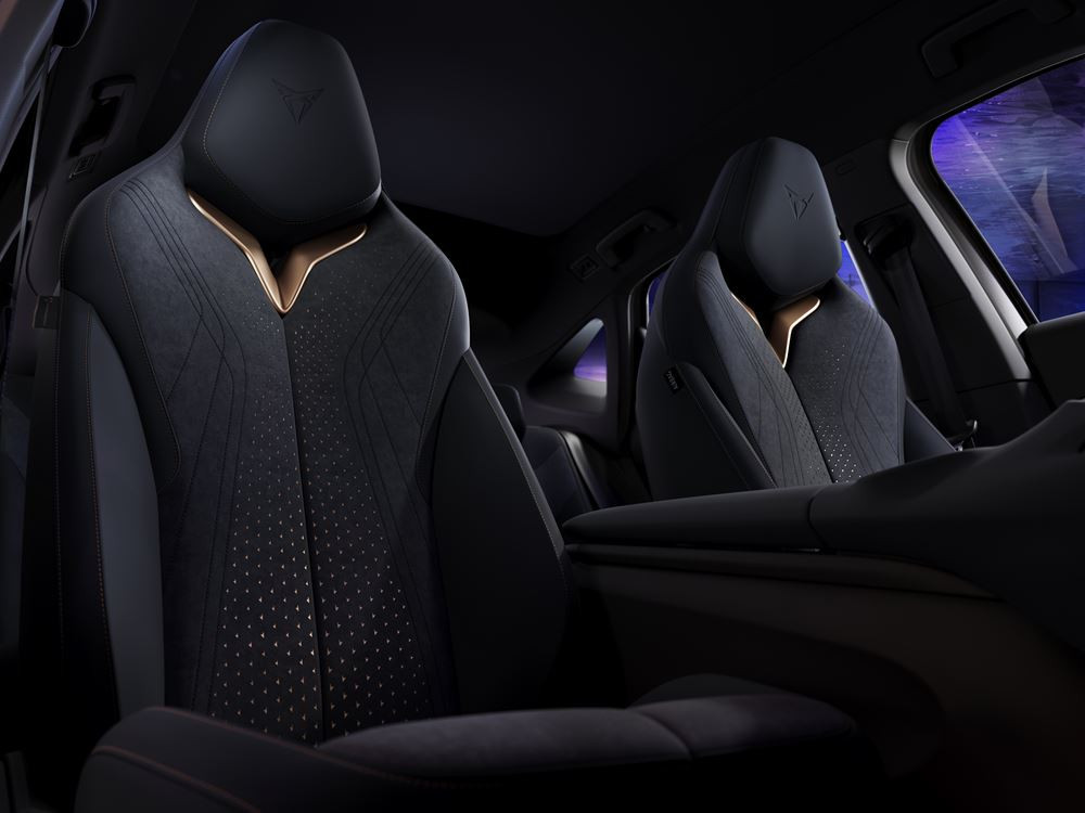 Le SUV coupé électrique Cupra Tavascan affiche des proportions athlétiques