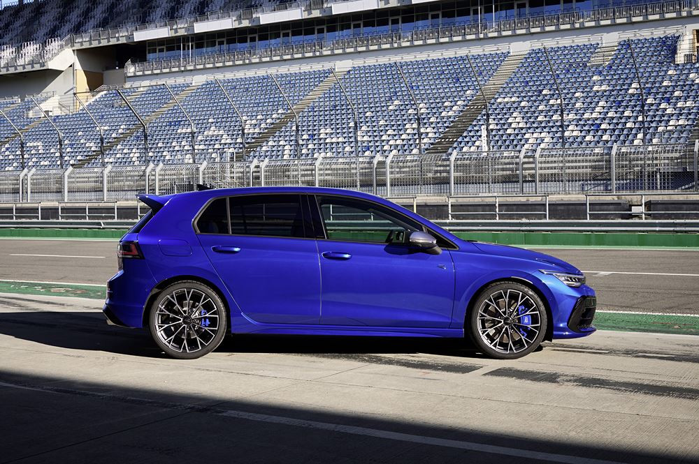 La berline haute performances Volkswagen Golf R revendique une dynamique de conduite optimisée