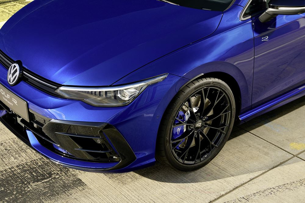 Le break hautes performances Volkswagen Golf SW R revendique une dynamique de conduite optimisée
