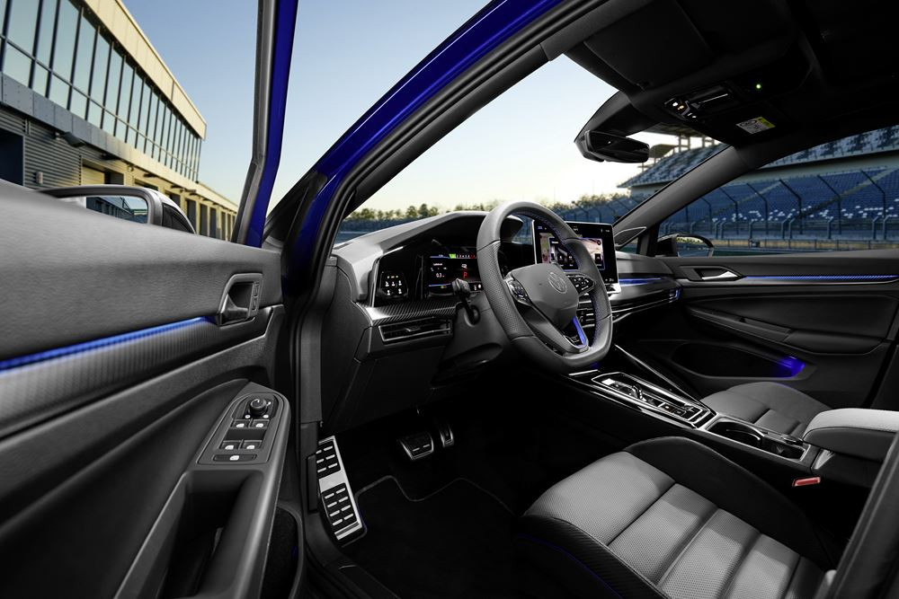 Le break hautes performances Volkswagen Golf SW R revendique une dynamique de conduite optimisée