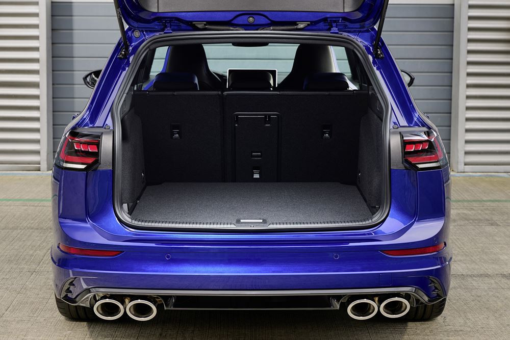 Le break hautes performances Volkswagen Golf SW R revendique une dynamique de conduite optimisée