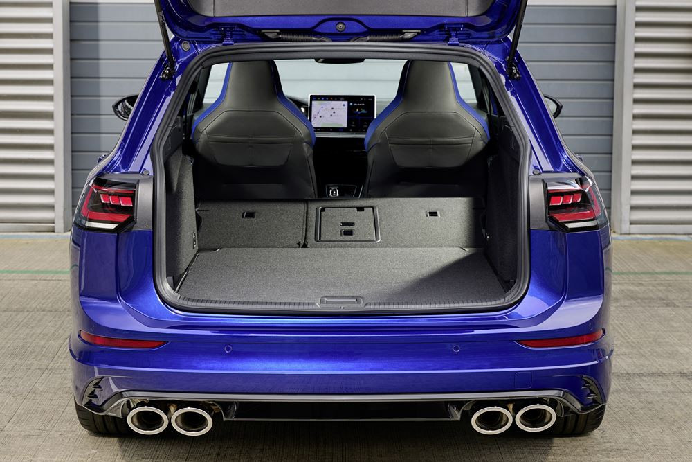 Le break hautes performances Volkswagen Golf SW R revendique une dynamique de conduite optimisée