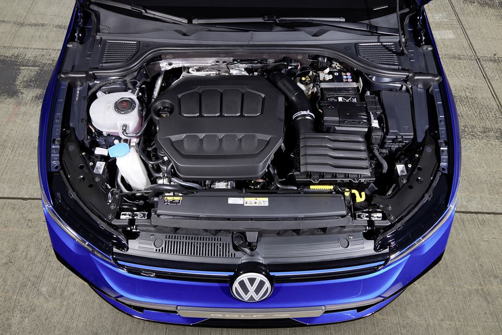 Le break hautes performances Volkswagen Golf SW R revendique une dynamique de conduite optimisée