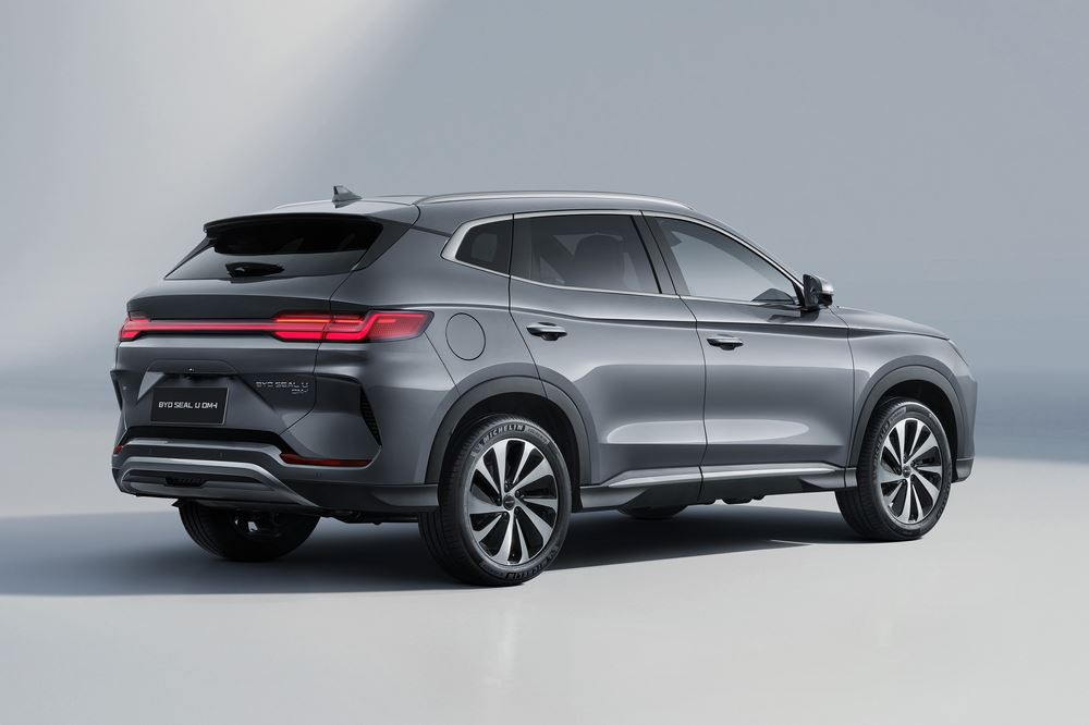 Le SUV hybride rechargeable du segment D Byd Seal U DM-i priorise la traction électrique