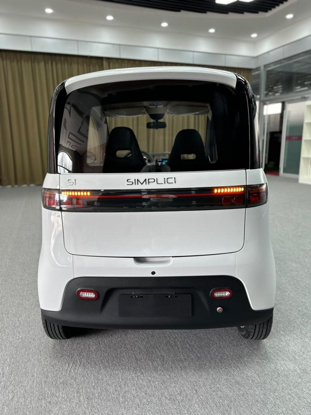 Simplici : un quadricycle électrique sans permis doté d'une autonomie jusqu'à 120 km