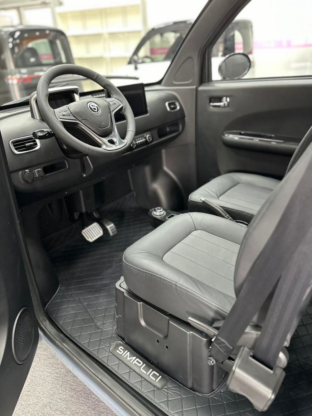 Simplici : un quadricycle électrique sans permis doté d'une autonomie jusqu'à 120 km