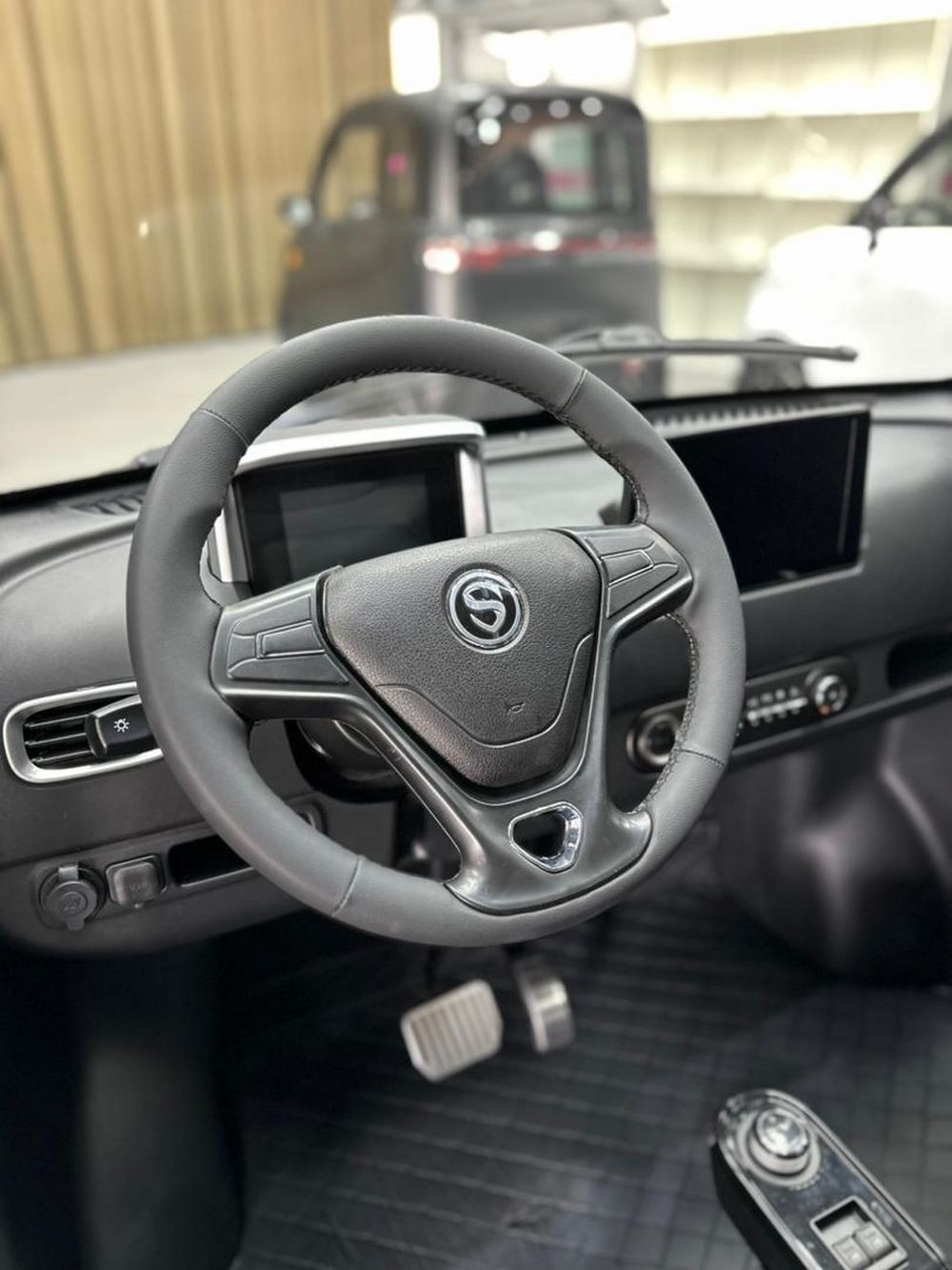 Simplici : un quadricycle électrique sans permis doté d'une autonomie jusqu'à 120 km