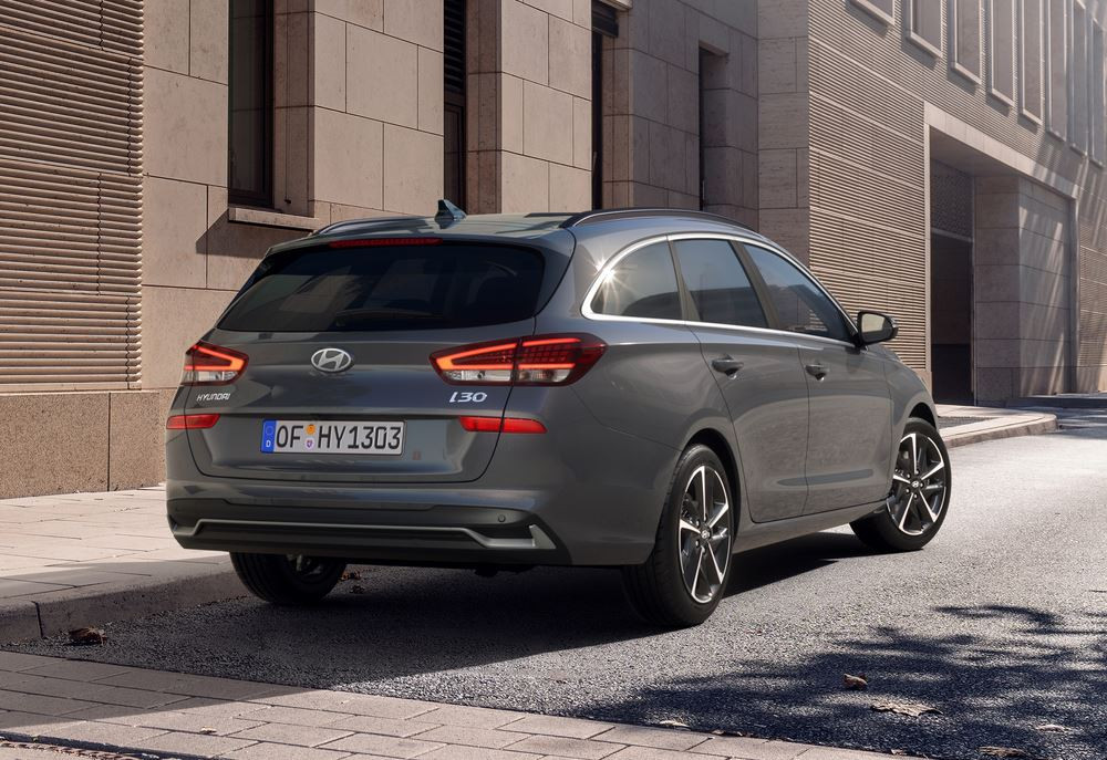 Le break compact Hyundai i30 SW arbore une face avant légèrement modernisée