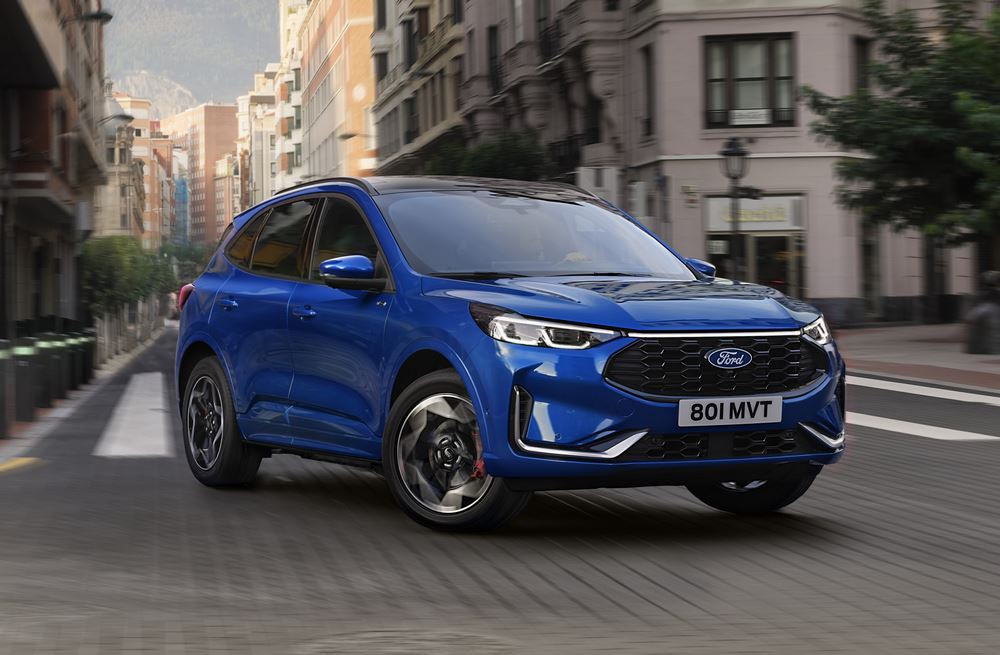 Le SUV de taille intermédiaire Ford Kuga restylé affiche une face avant plus distinctive