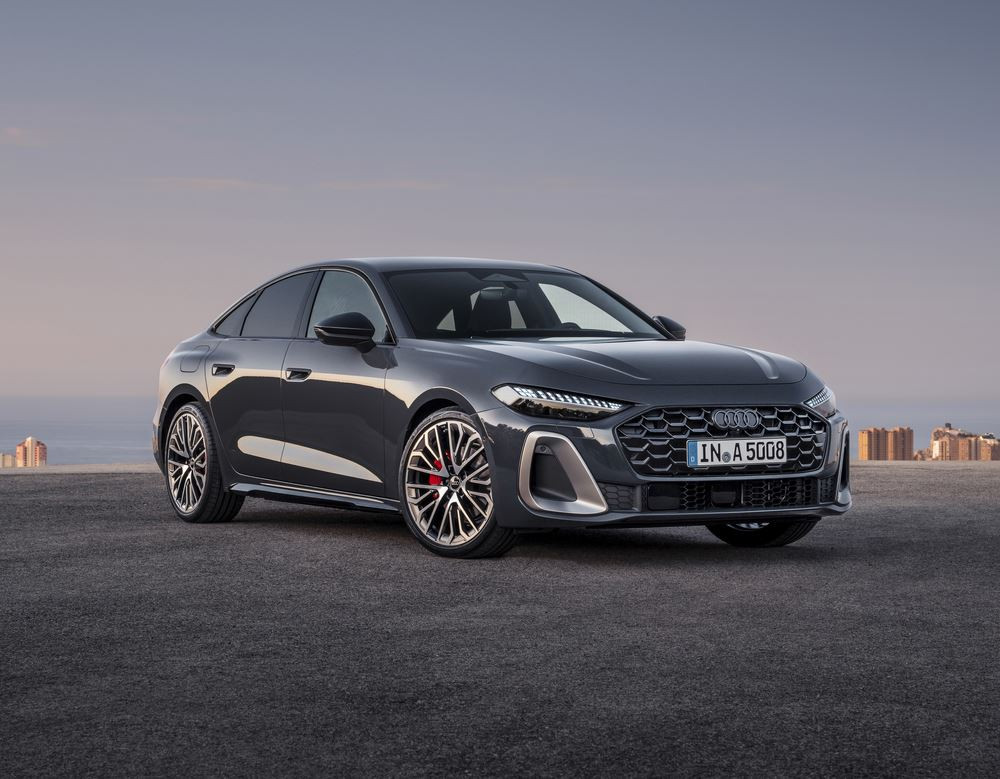 La structure compacte du toit de l'Audi A5 se termine par un hayon court