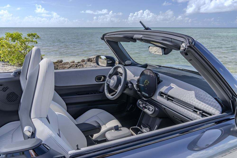 La Mini Cooper Cabrio de nouvelle génération complète la famille Mini