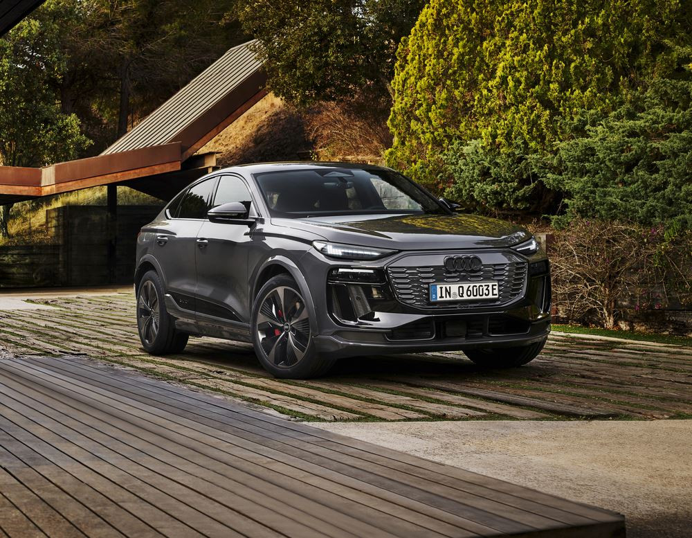 L'Audi Q6 Sportback e-tron électrique se singularise par un arrière dynamique