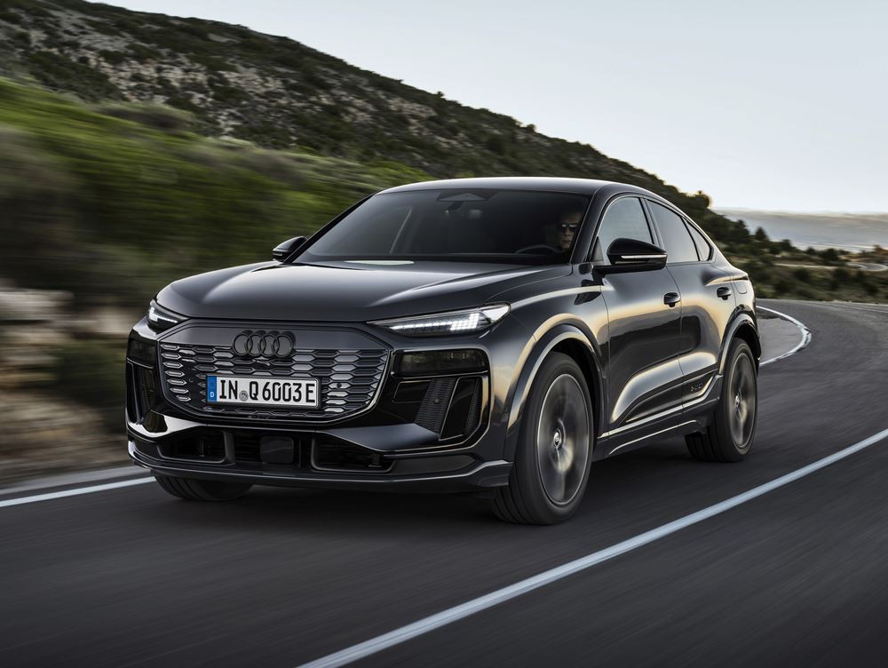 L'Audi Q6 Sportback e-tron électrique se singularise par un arrière dynamique
