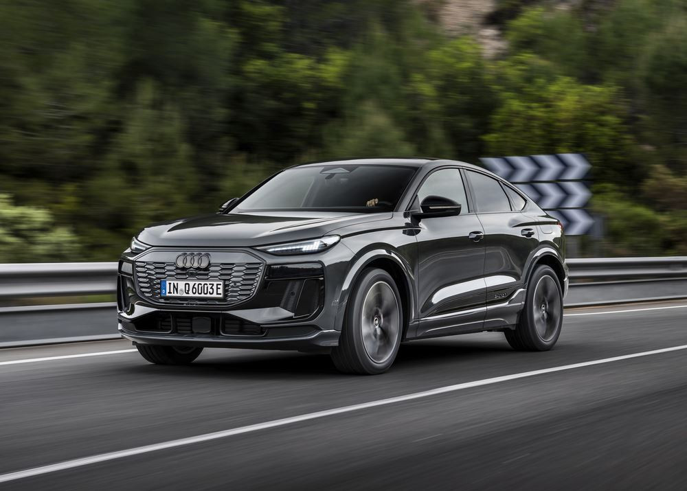 L'Audi Q6 Sportback e-tron électrique se singularise par un arrière dynamique