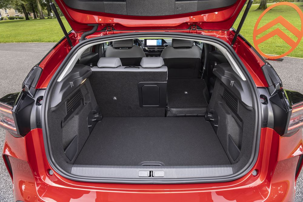 La berline électrique Citroën ë-C4 115 kW 54 kWh affiche jusqu'à 418 km d'autonomie WLTP