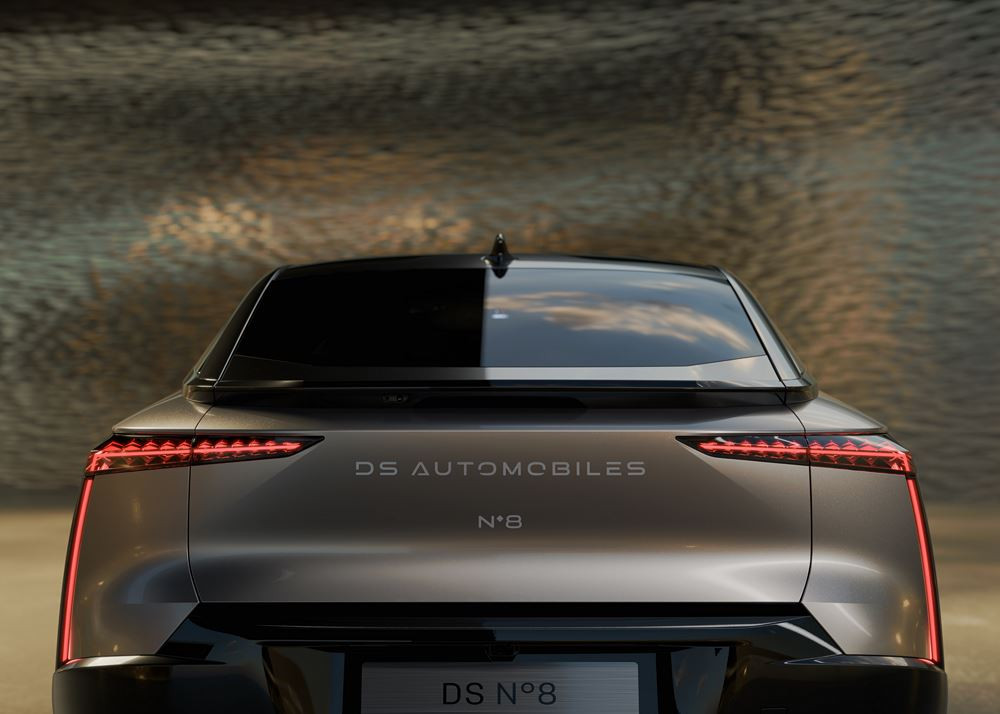 Le porte-drapeau électrique N°8 de DS Automobiles revendique jusqu'à 750 km d'autonomie