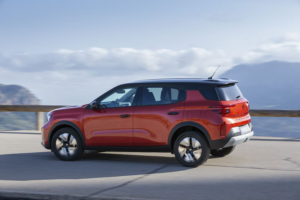 Le SUV de taille compacte Opel Frontera Electric revendique une autonomie WLTP de 301 km