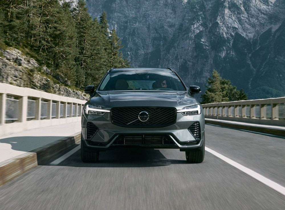 Le SUV Volvo XC60 s'offre des mises à niveau