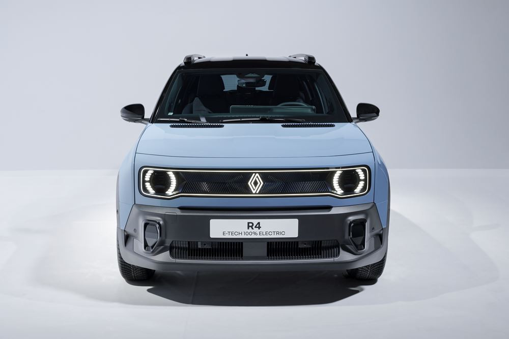 La citadine électrique Renault 4 E-Tech puise dans l'ADN du modèle originel