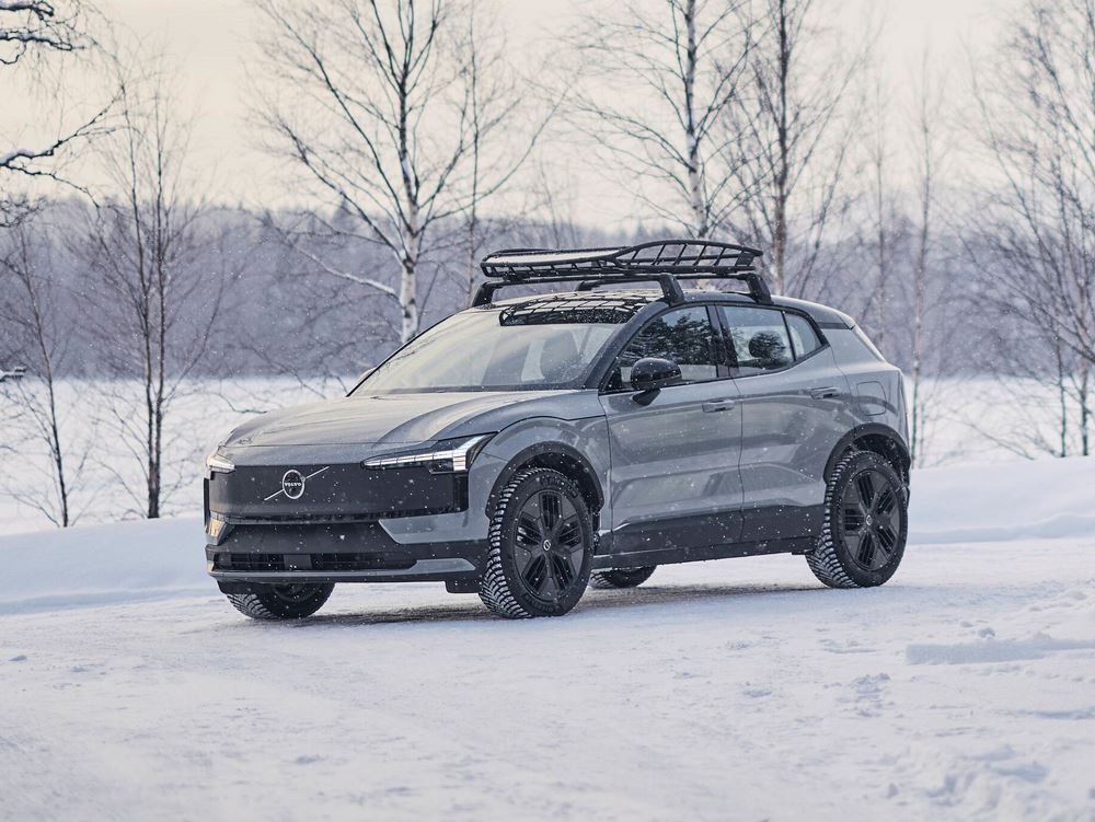 Le SUV électrique Volvo EX30 Cross Country est destiné aux terrains accidentés