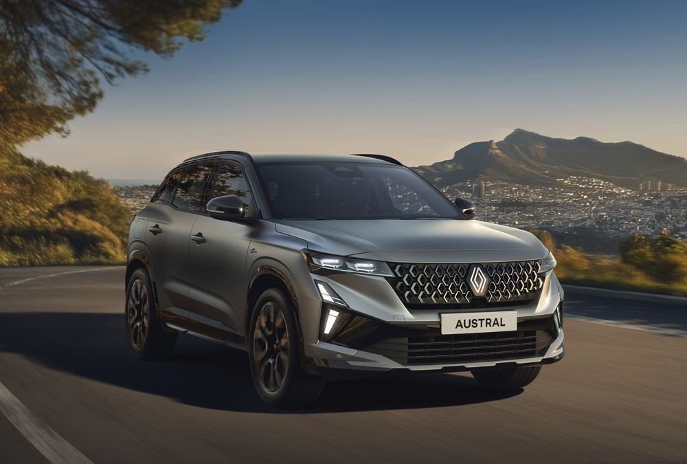 Le Renault Austral harmonise son style avec celui du Rafale