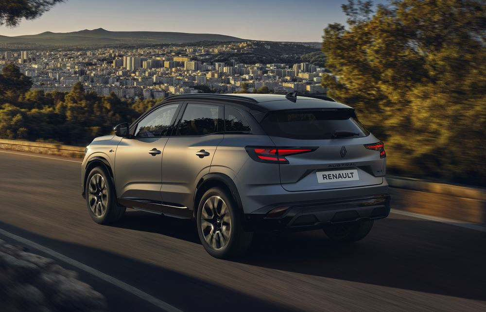 Le Renault Austral harmonise son style avec celui du Rafale