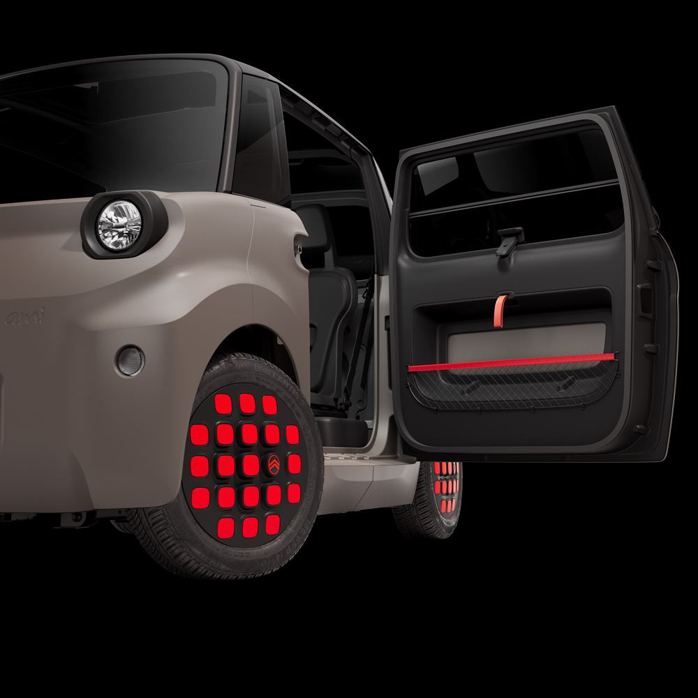 La Citroën Ami électrique restylée affiche un style plus structuré