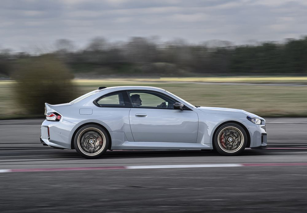 La BMW M2 CS de 530 ch promet une expérience de conduite intense