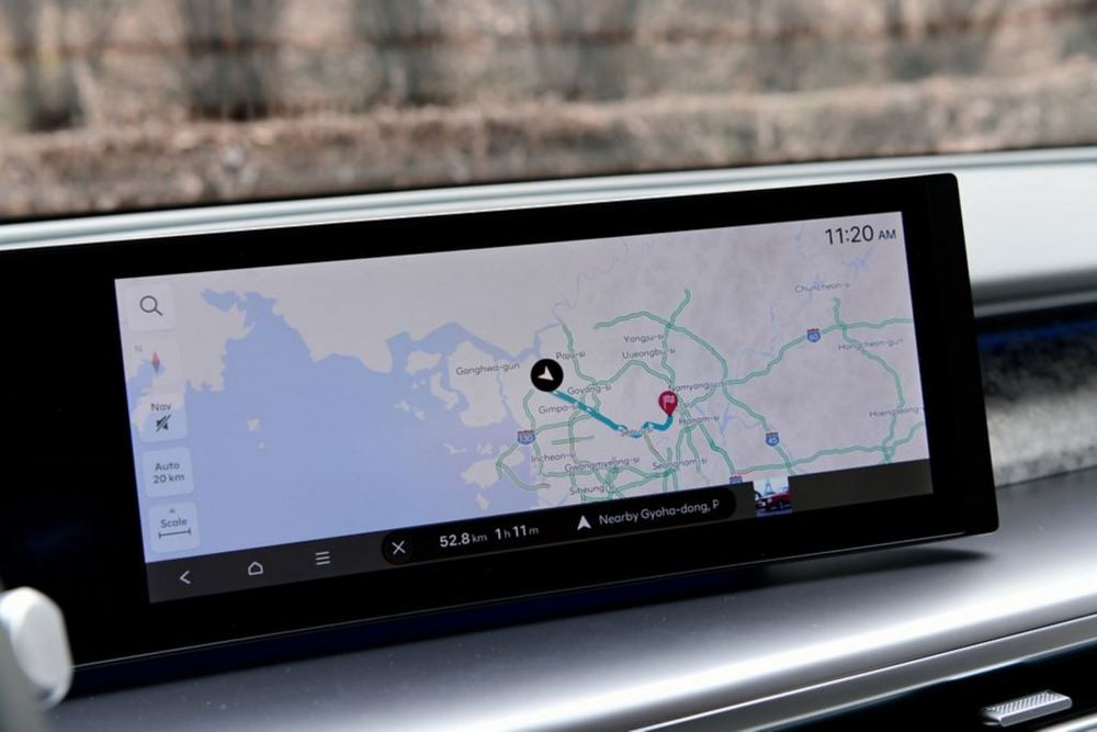 Le grand SUV électrique sept places Hyundai Ioniq 9 à trois rangées de sièges affiche un style distinctif