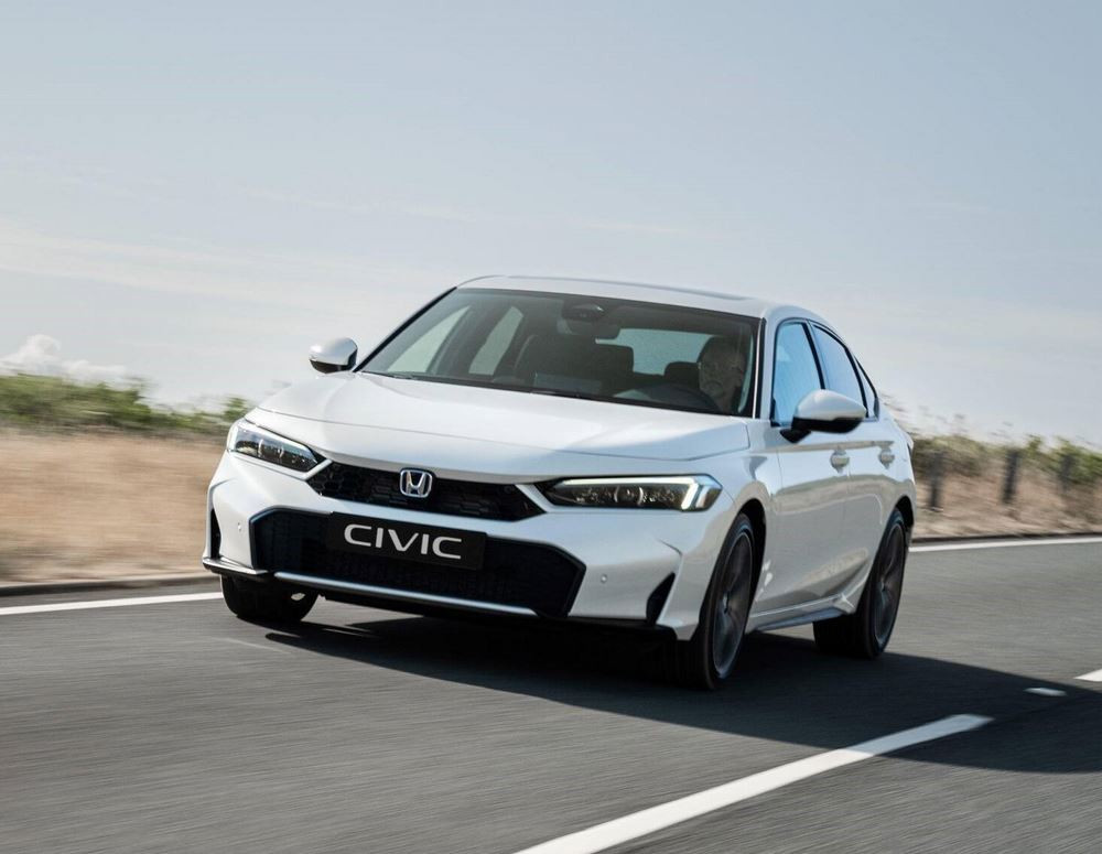 La Honda Civic hybride modernisée bénéficie d'un design extérieur légèrement revisité
