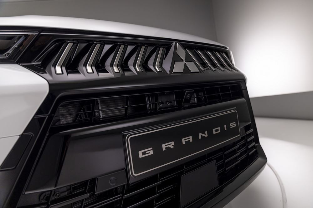Le SUV compact Grandis affiche l'ADN stylistique de la marque Mitsubishi