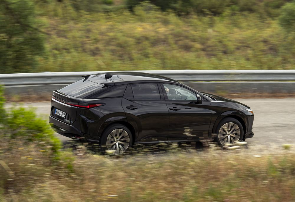 Le SUV électrique Lexus RZ bénéficie d'un groupe motopropulseur optimisé