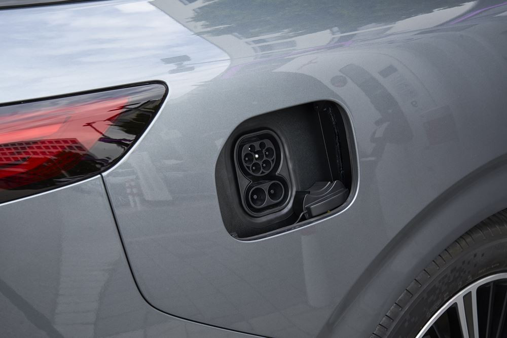 Le grand SUV XPeng G9 affiche une puissance de charge maximale de 525 kW